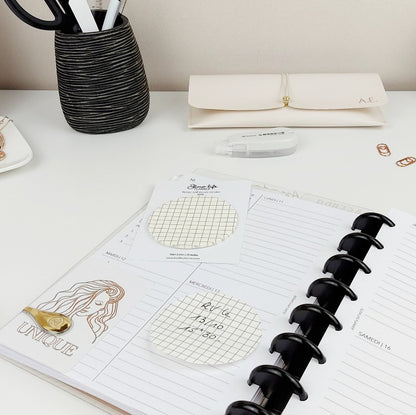 Sticky notes rondes écrues à petits carreaux