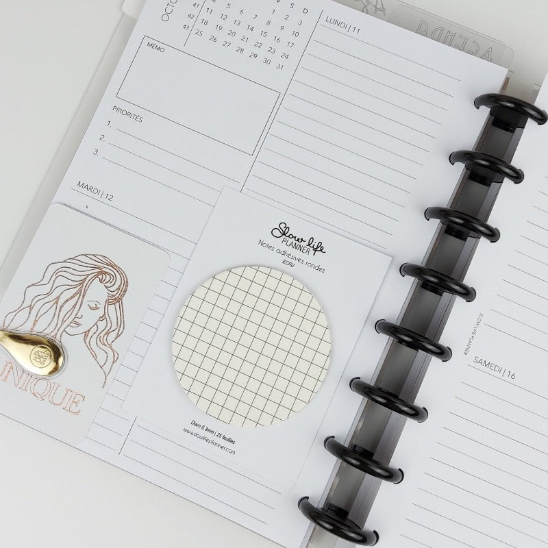 Sticky notes rondes écrues à petits carreaux